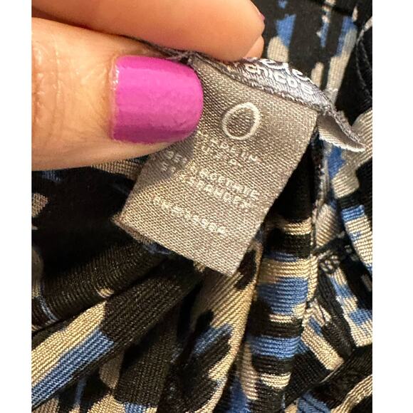 Chico's Travelers bblack blue tan abstract print sleeveless top size 0 - small - Picture 3 of 10